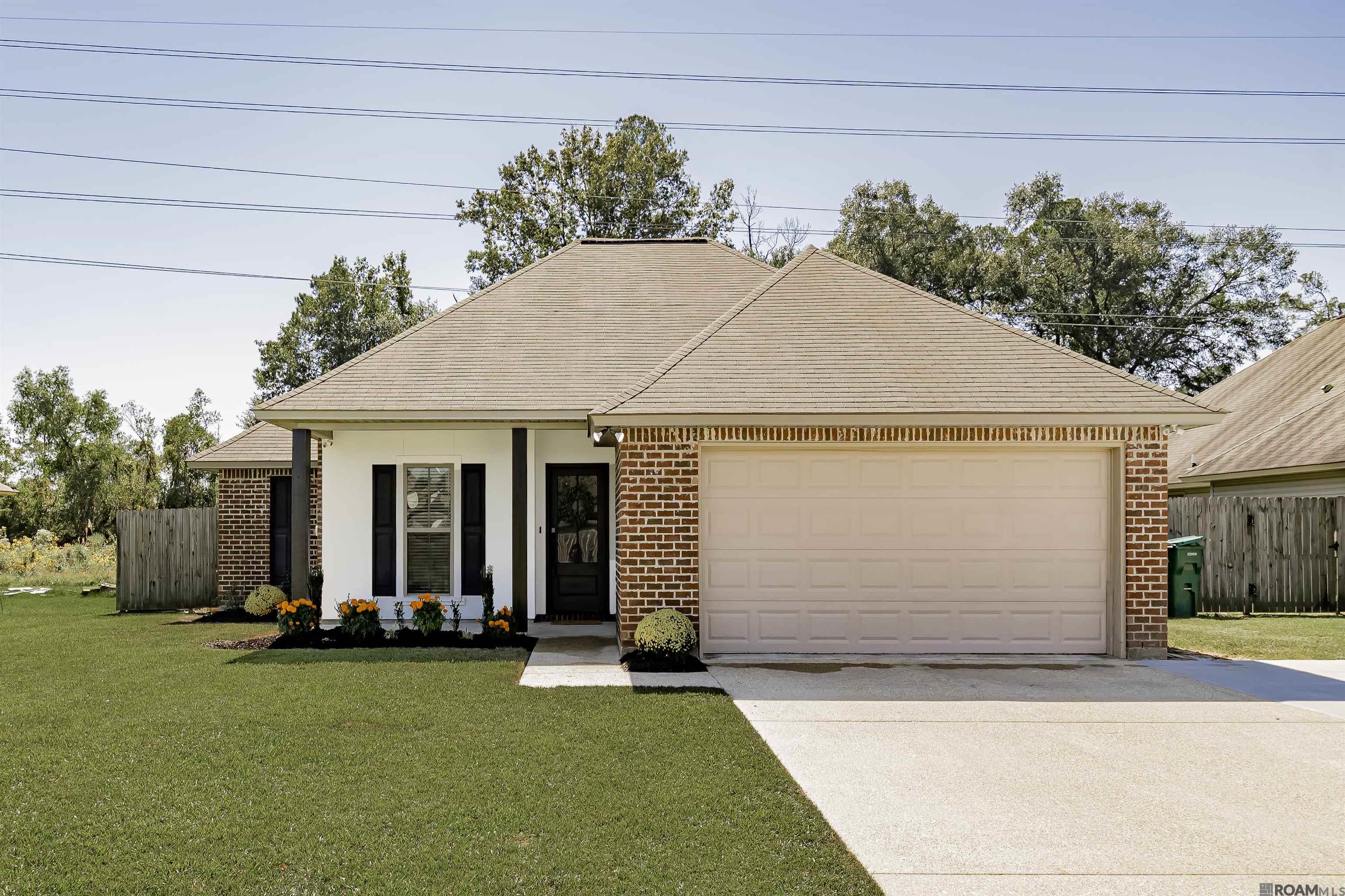 9166 Cypress Lake Dr