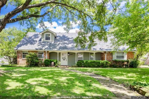 Homes For Sale - 1441 S Woodhaven Dr<br/> Baton Rouge, LA 70815
