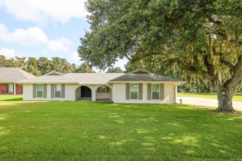 Homes For Sale - 1275 Highway 20<br/> Thibodaux, LA 70301