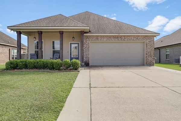 134 RED MAPLE DR, GRAY, LA 70359 - Image e52f73002d00e8d0ddad009db30d0600/69102671