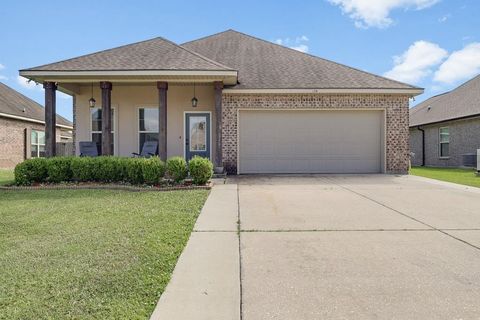 Homes For Sale - 134 Red Maple Dr<br/> Gray, LA 70359