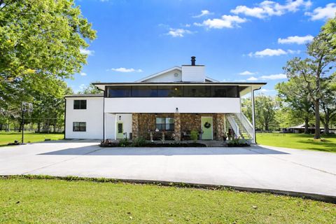 Homes For Sale - 1031 Bayou Blue Bypass Rd<br/> Thibodaux, LA 70301