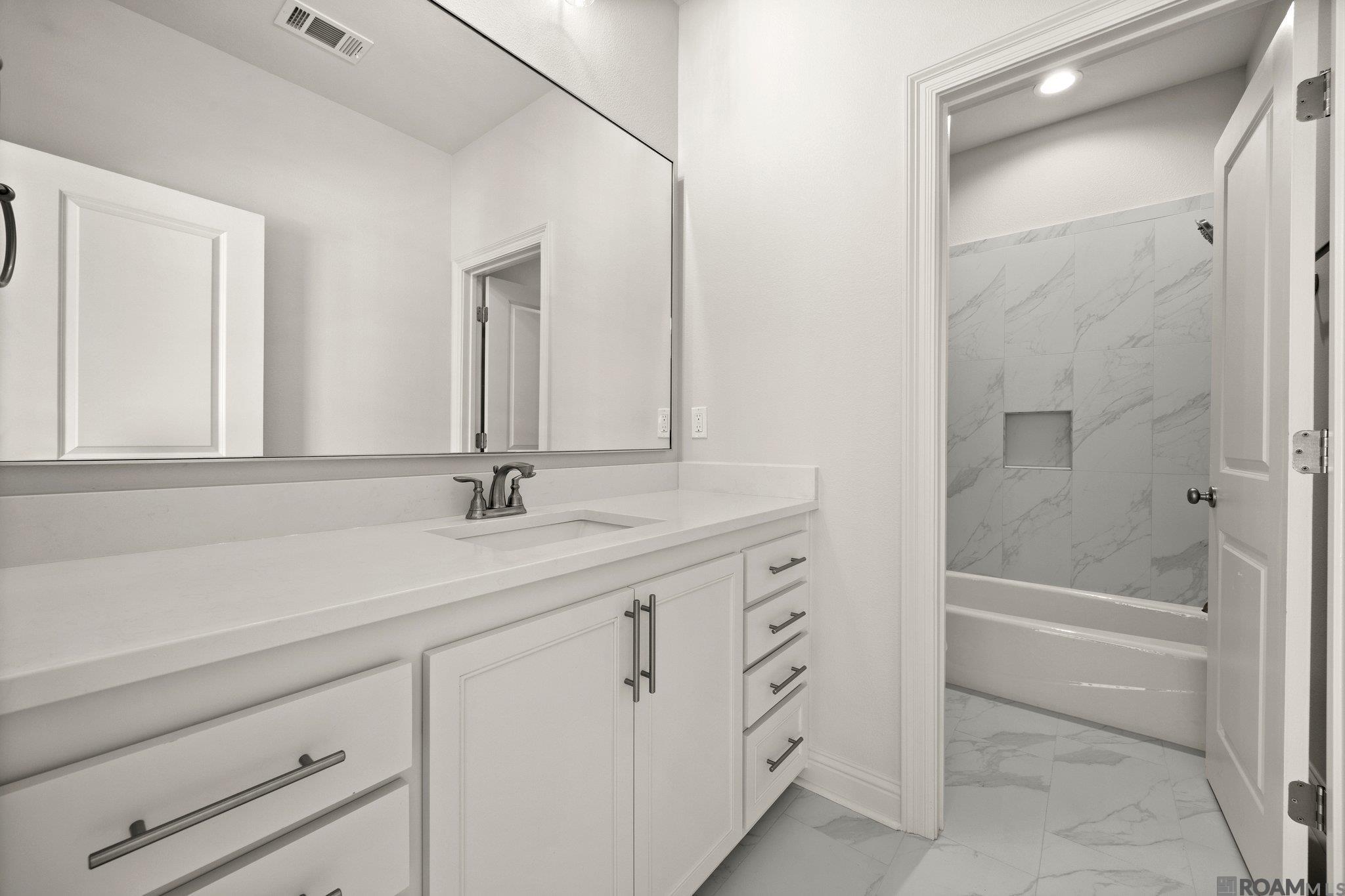 5209 Rue Du Moulin, Baton Rouge, Louisiana image 23
