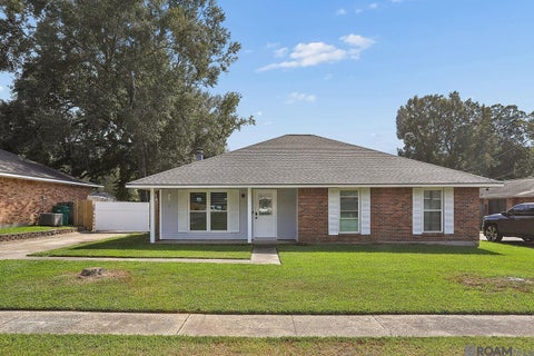 Homes For Sale - 3552 Olive Ave<br/> Zachary, LA 70791