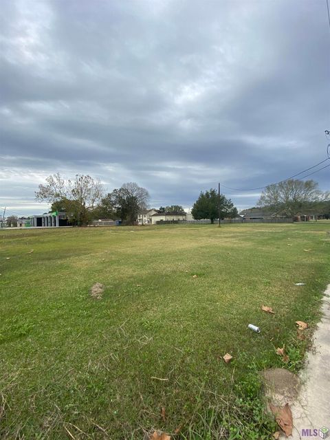 Vacant Land For Sale - 7730 Highway 1<br/> Addis, LA 70710