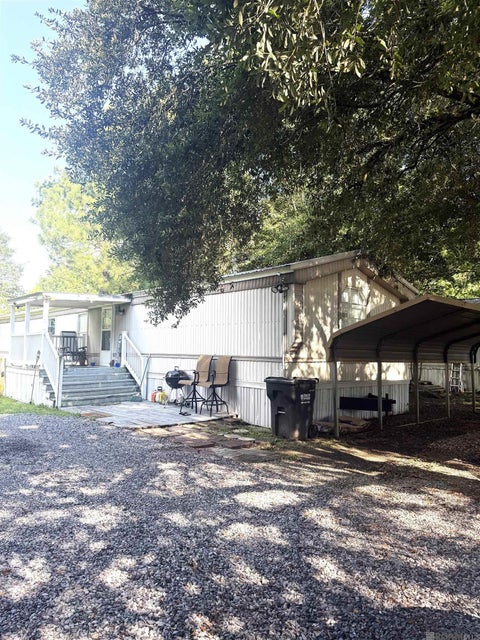 Mobile Home For Sale - 14320 Tiggy Duplessis Rd<br/> Ascension County, Gonzales, LA 70737