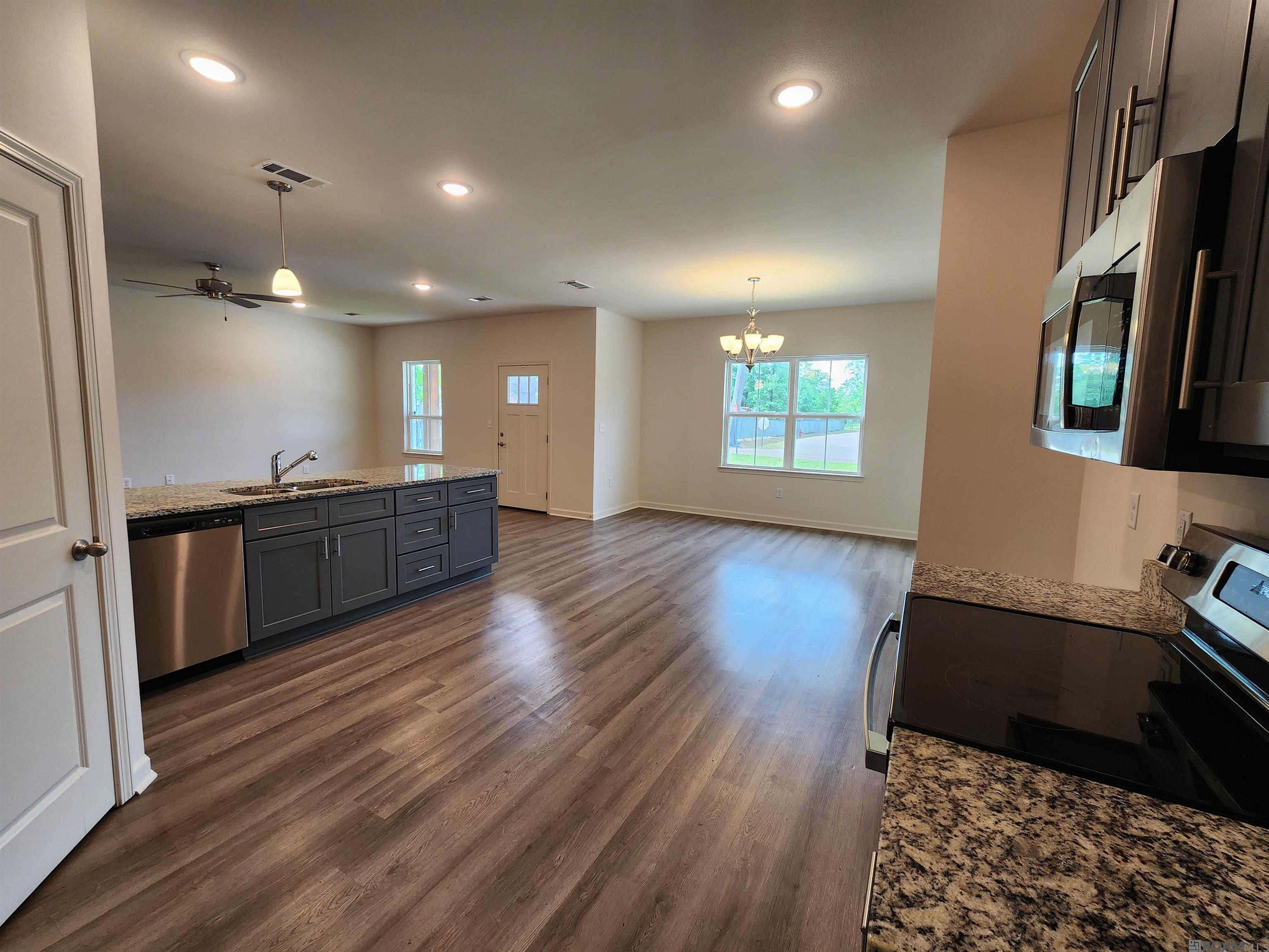 20999 Oregon St, Livingston, Louisiana image 2