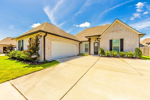 Homes For Sale - 278 Peacock Pointe<br/> Thibodaux, LA 70301