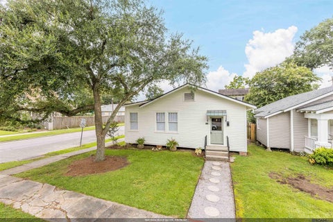 Homes For Sale - 550 Camelia Ave<br/> Baton Rouge, LA 70806