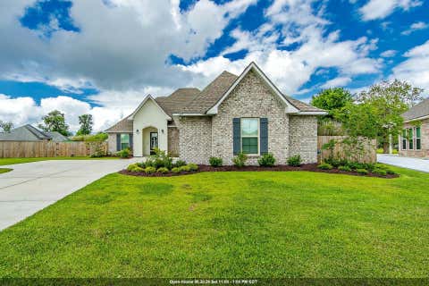 Homes For Sale - 327 Modesto Drive<br/> Lafourche County, Houma, LA 70364