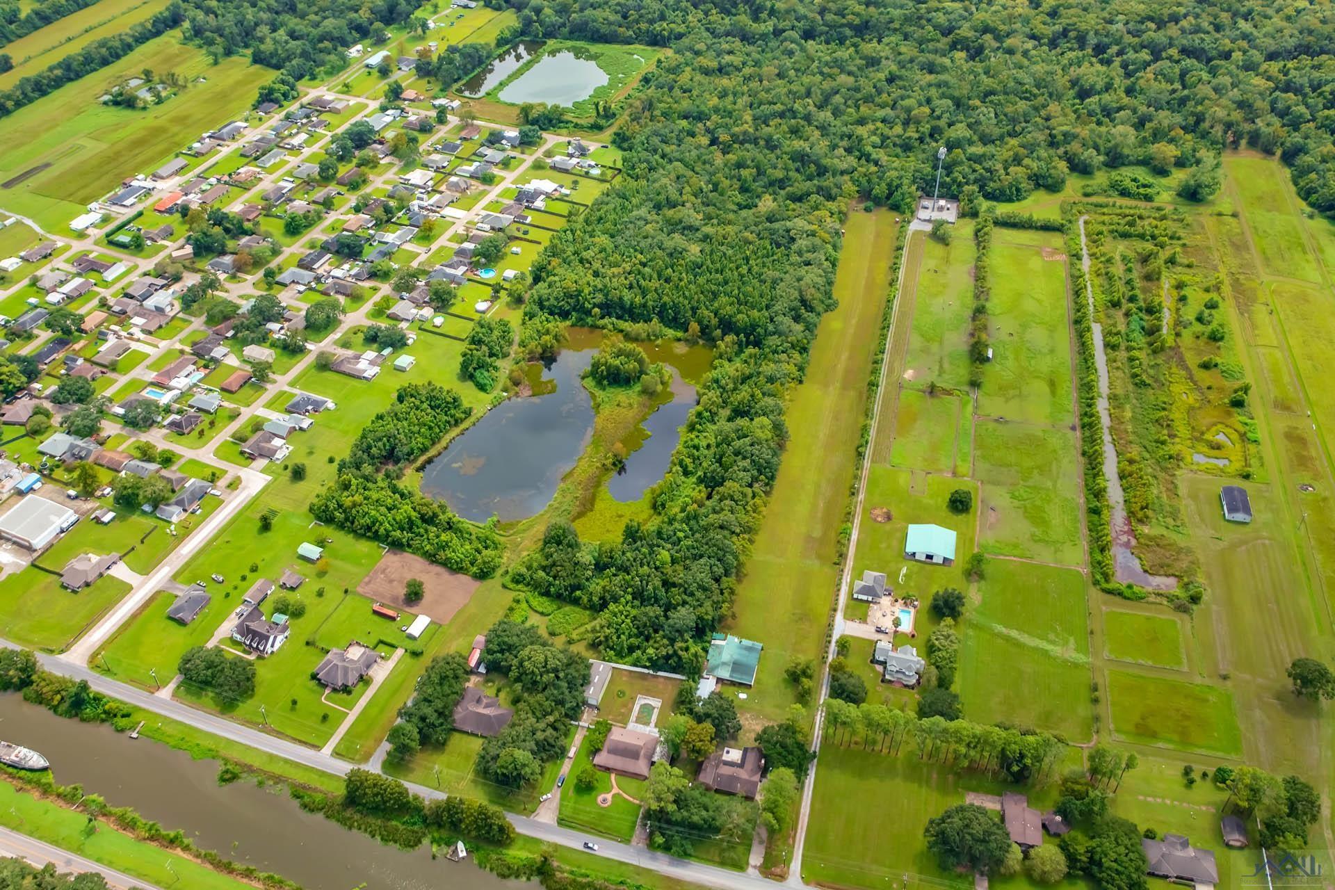 106 St Agnes Drive, Bourg, Louisiana image 1