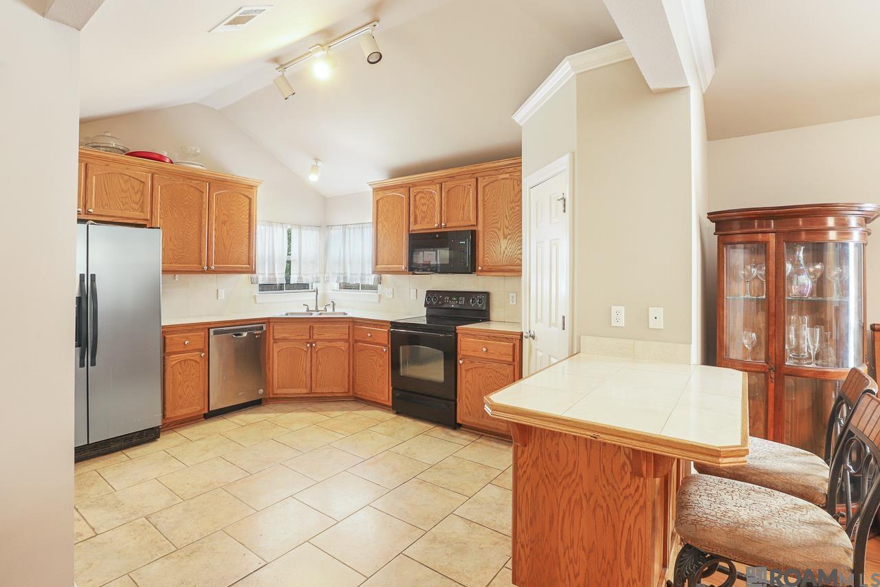 37036 Rivergate Ave, Geismar, Louisiana image 4