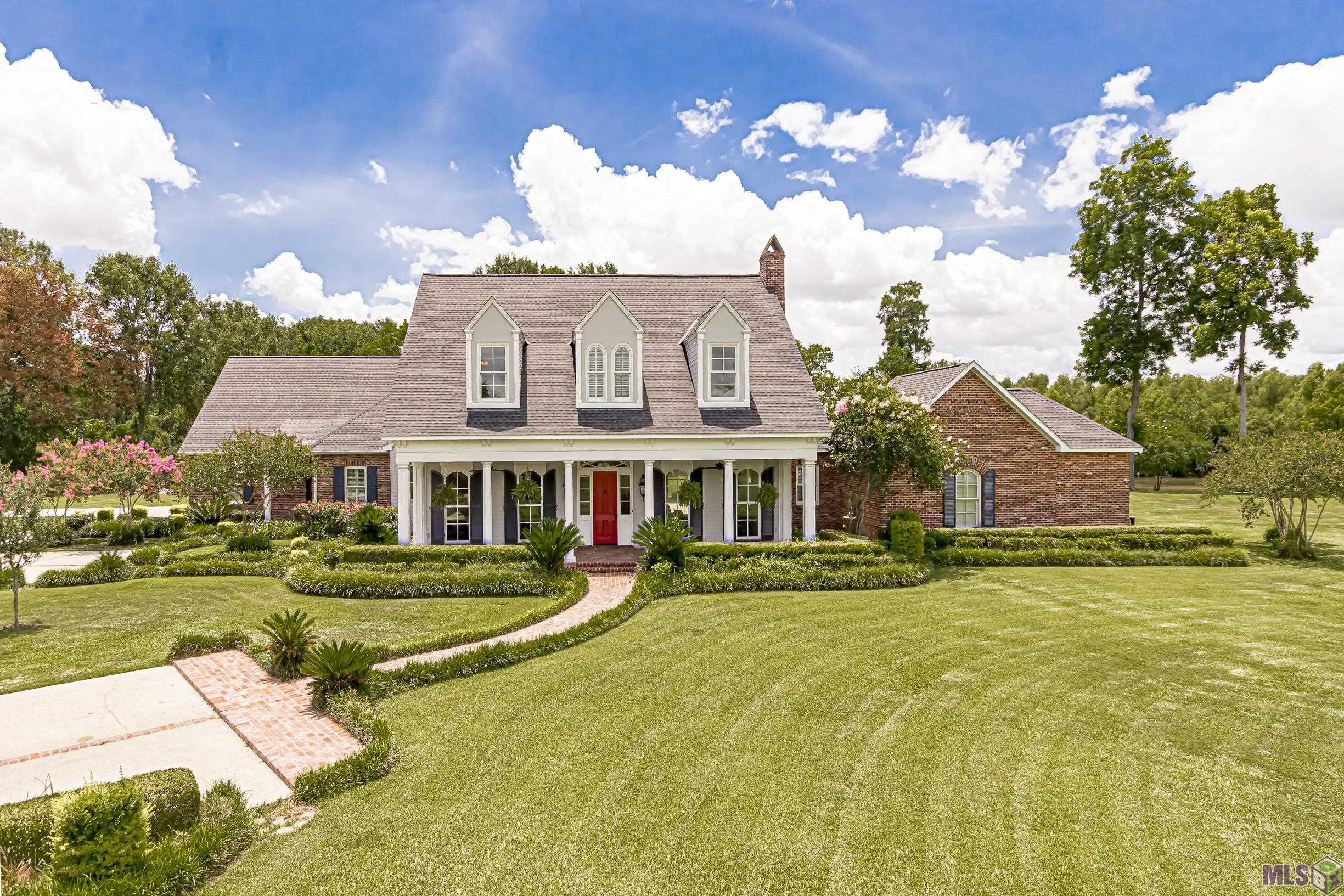 2005 Laurel Lakes Ave, Baton Rouge, Louisiana image 2