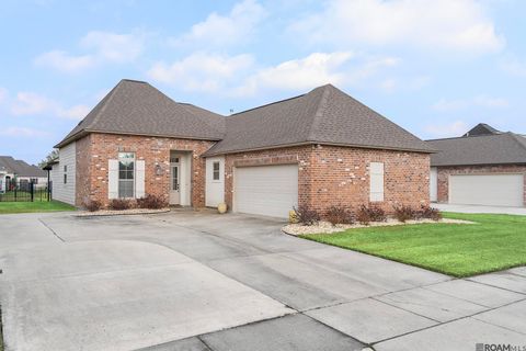 Apartment For Sale - 43306 Pond View Dr<br/> Ascension County, Prairieville, LA 70769