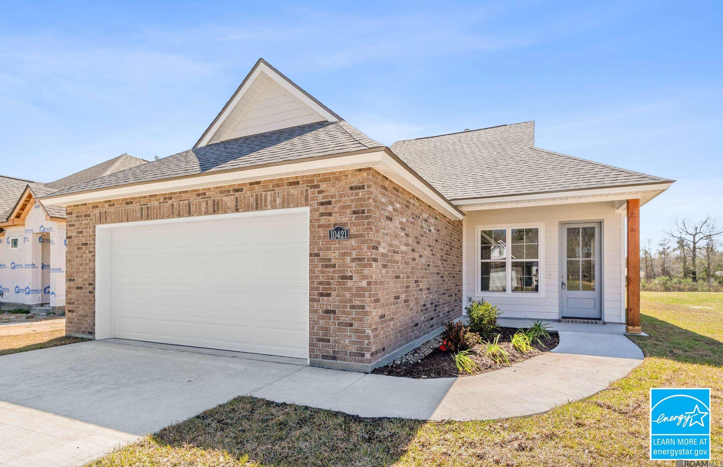10421 Highland Lakes Dr, Denham Springs, Louisiana image 1