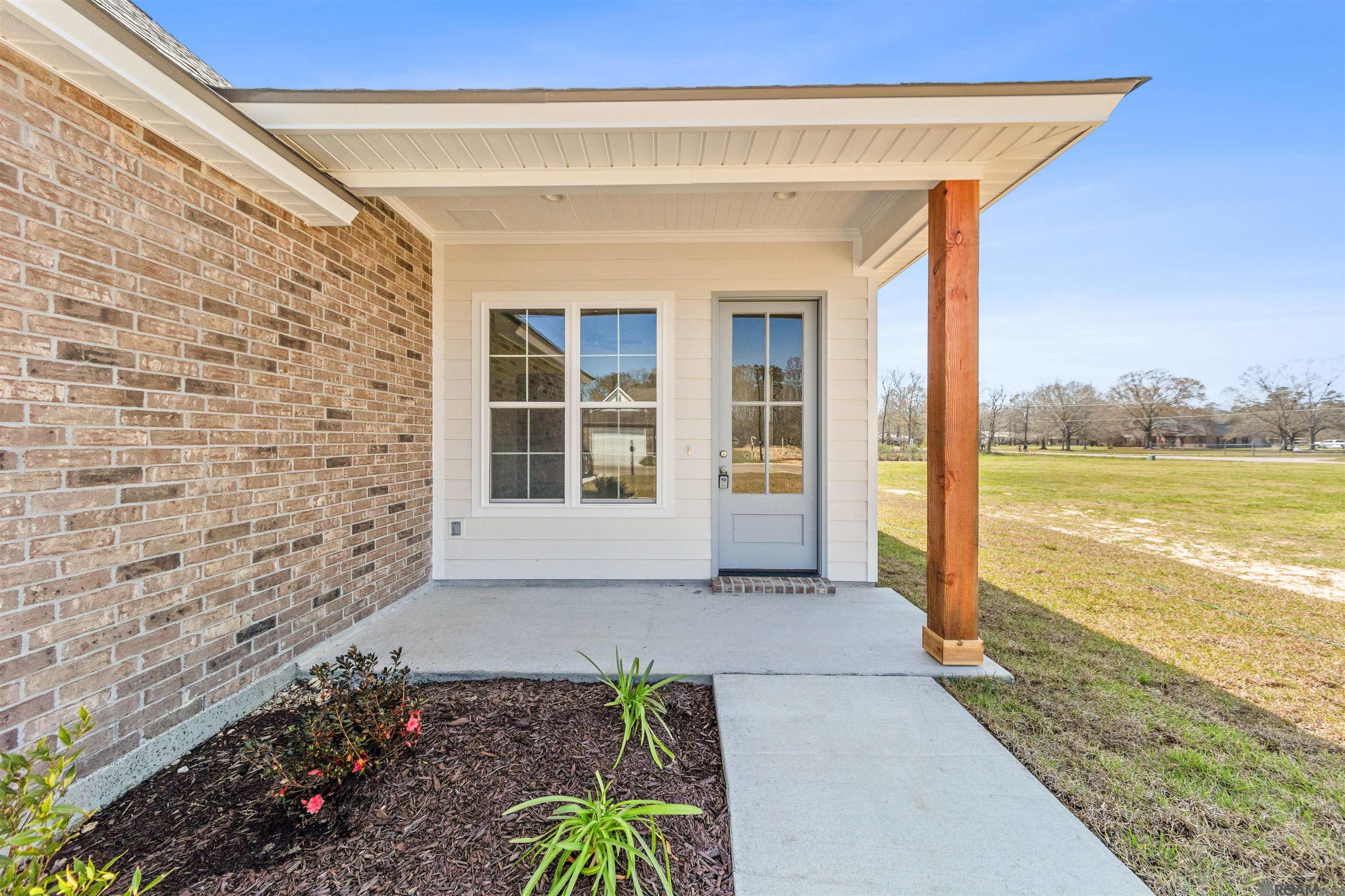 10421 Highland Lakes Dr, Denham Springs, Louisiana image 4