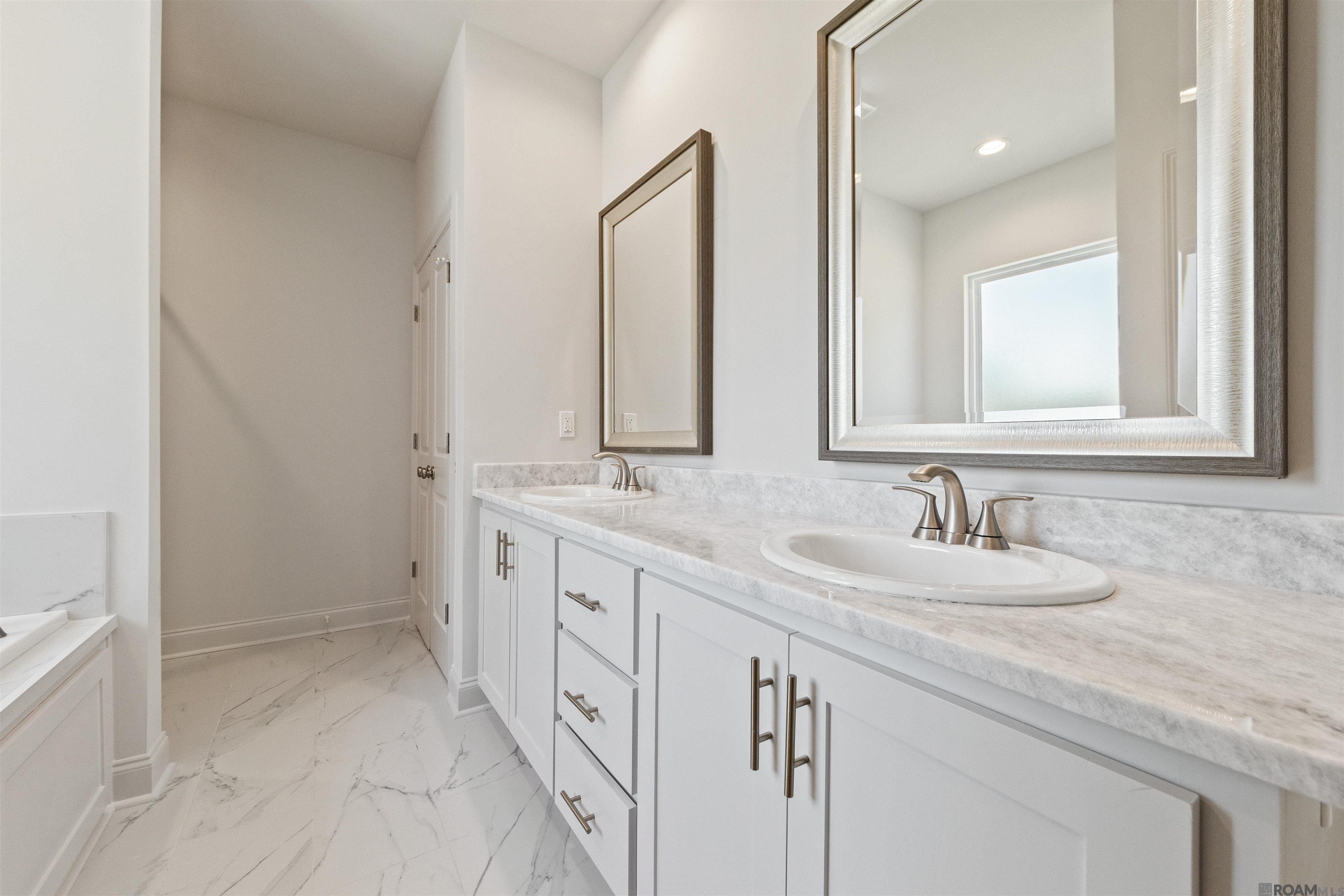 10421 Highland Lakes Dr, Denham Springs, Louisiana image 16