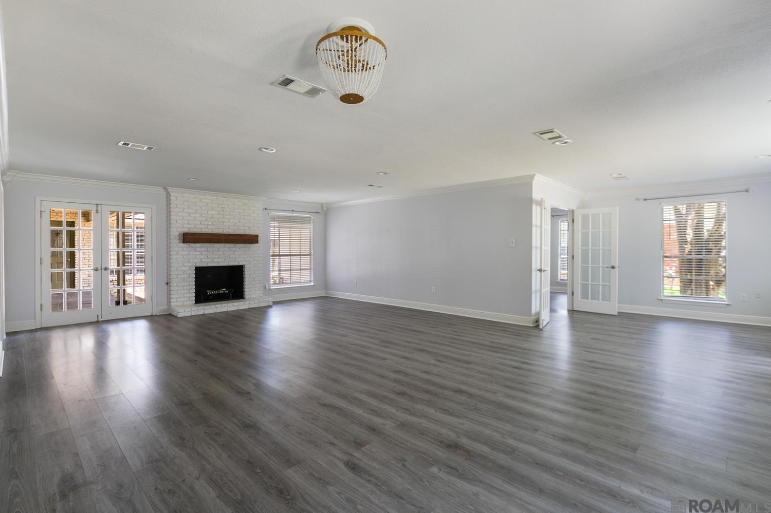 1330 Woodcliff Dr, Baton Rouge, Louisiana image 3