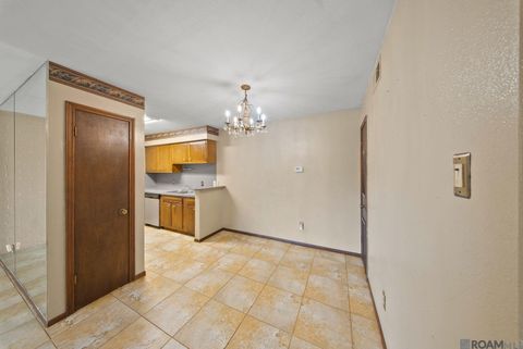 Condo For Rent - 2100 College Dr #58<br/> Baton Rouge, LA 70808