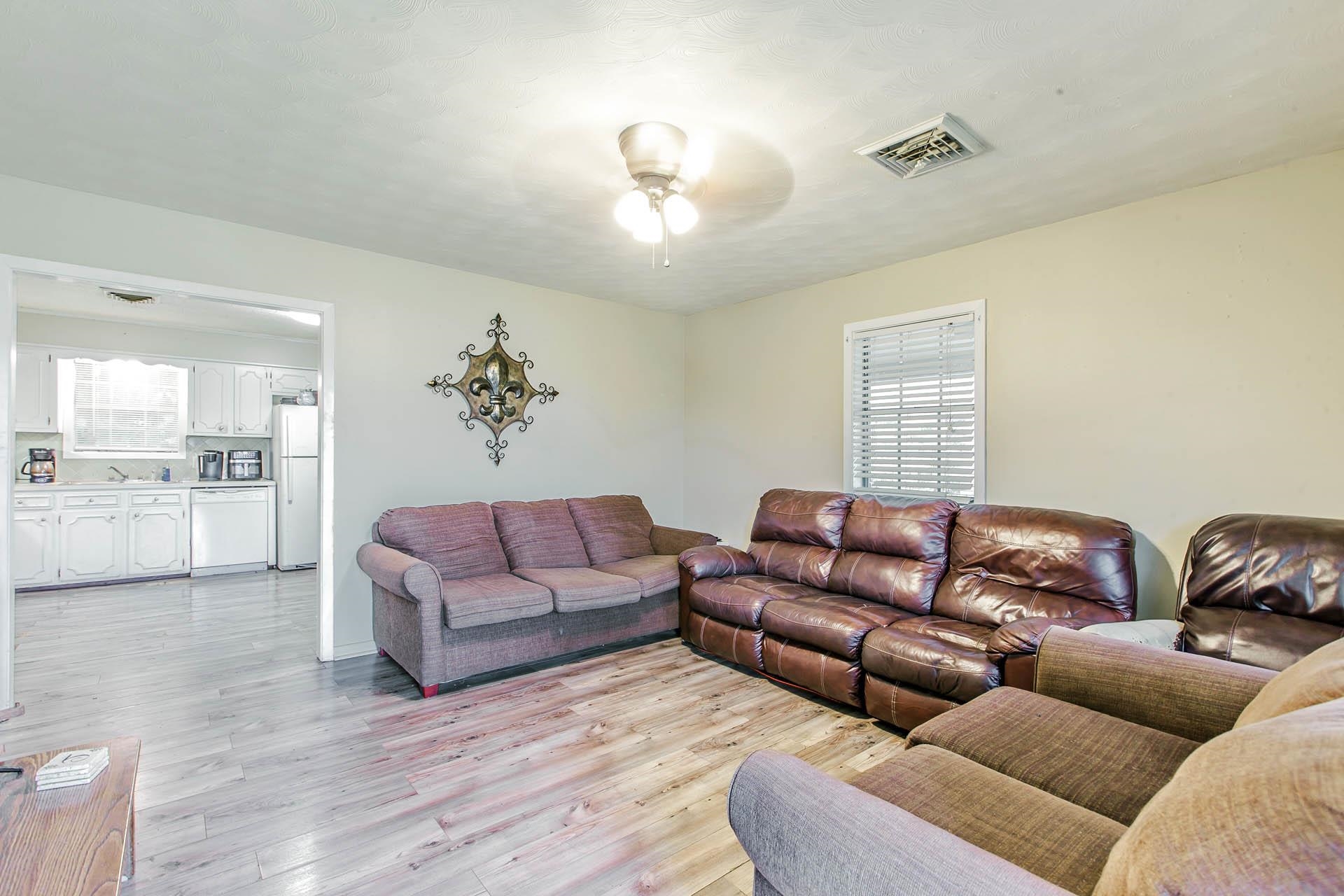 513 Douglas Dr, Houma, Louisiana image 3