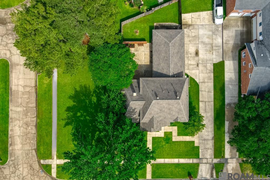 12315 N Lake Sherwood Ave, Baton Rouge, Louisiana image 41