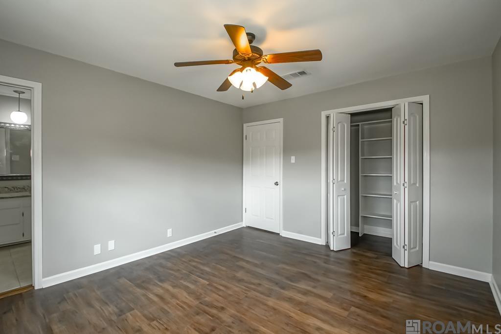 12315 N Lake Sherwood Ave, Baton Rouge, Louisiana image 37