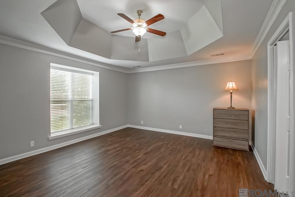 12315 N Lake Sherwood Ave, Baton Rouge, Louisiana image 19
