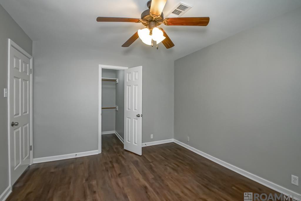 12315 N Lake Sherwood Ave, Baton Rouge, Louisiana image 35