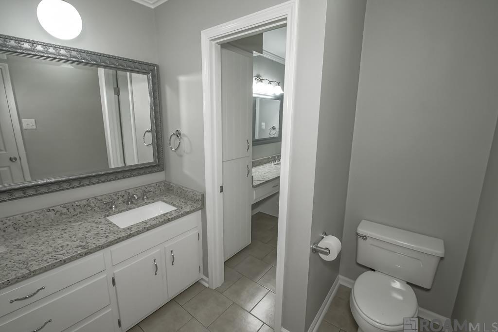 12315 N Lake Sherwood Ave, Baton Rouge, Louisiana image 20
