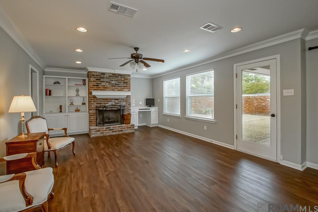 12315 N Lake Sherwood Ave, Baton Rouge, Louisiana image 13