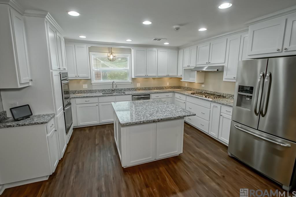 12315 N Lake Sherwood Ave, Baton Rouge, Louisiana image 15