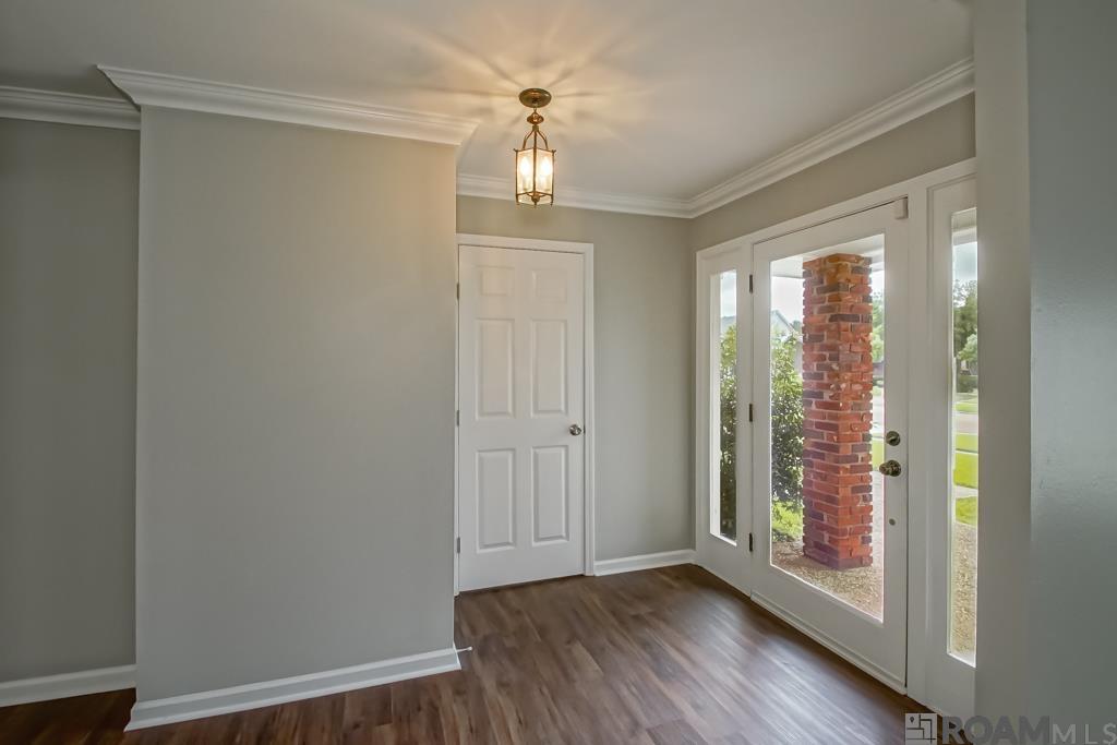 12315 N Lake Sherwood Ave, Baton Rouge, Louisiana image 8