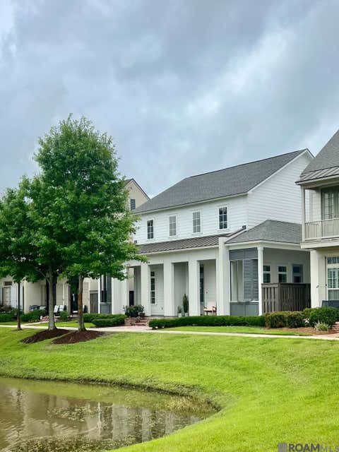 Townhouse For Rent - 10931 N Creek Ln<br/> Baton Rouge, LA 70810