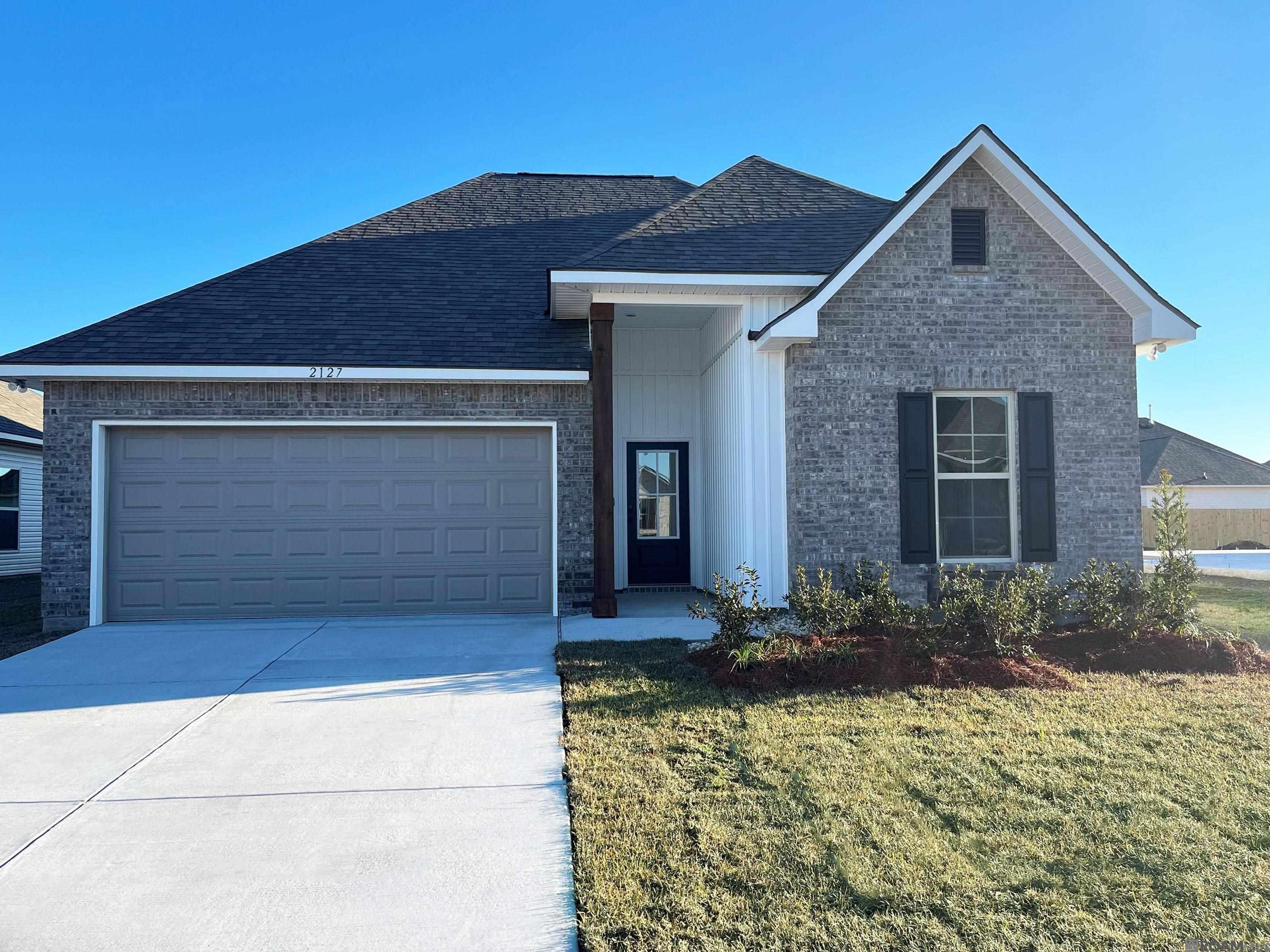 2127 Hayes Ave, Port Allen, Louisiana image 1