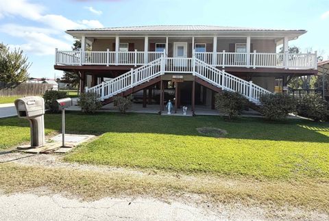 Homes For Sale - 305 Rj Drive<br/> Chauvin, LA 70344