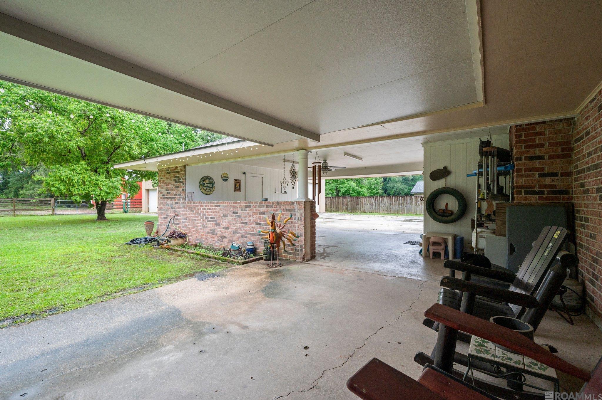 1014 Hatchell Ln, Denham Springs, Louisiana image 6