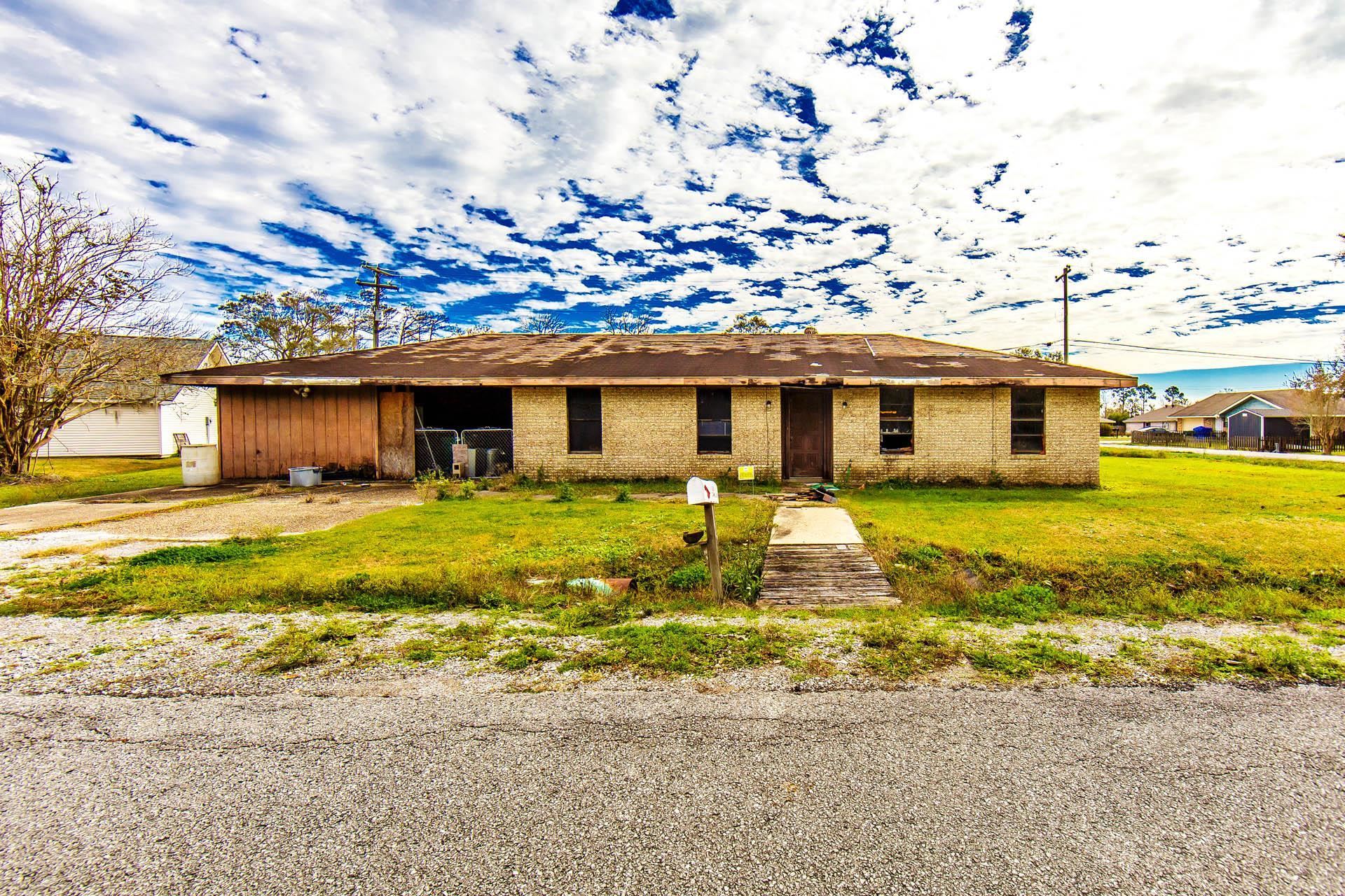 300 Canal Lane, Houma, Louisiana image 1