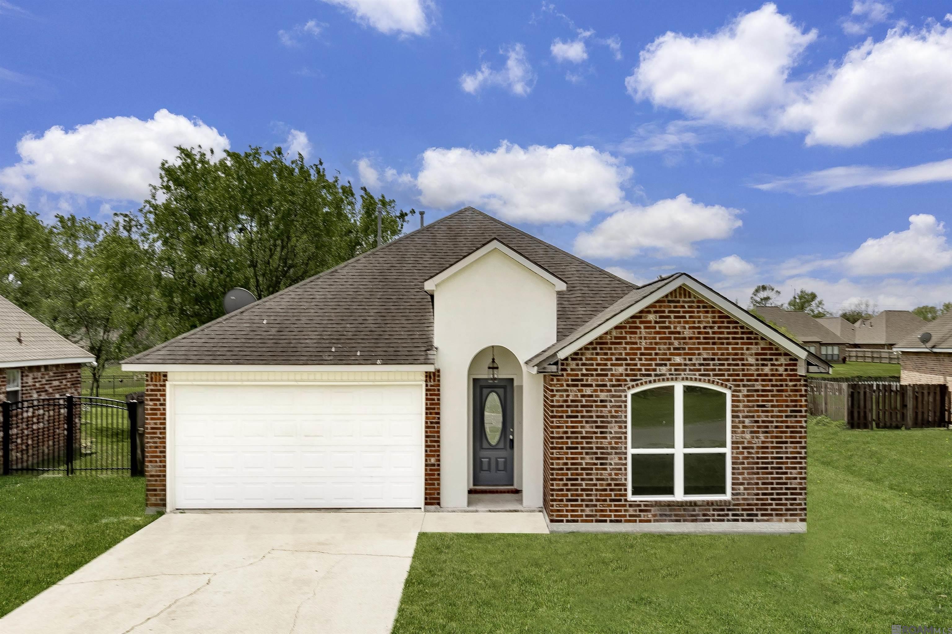8822 Beauvoir Ave, Denham Springs, Louisiana image 2
