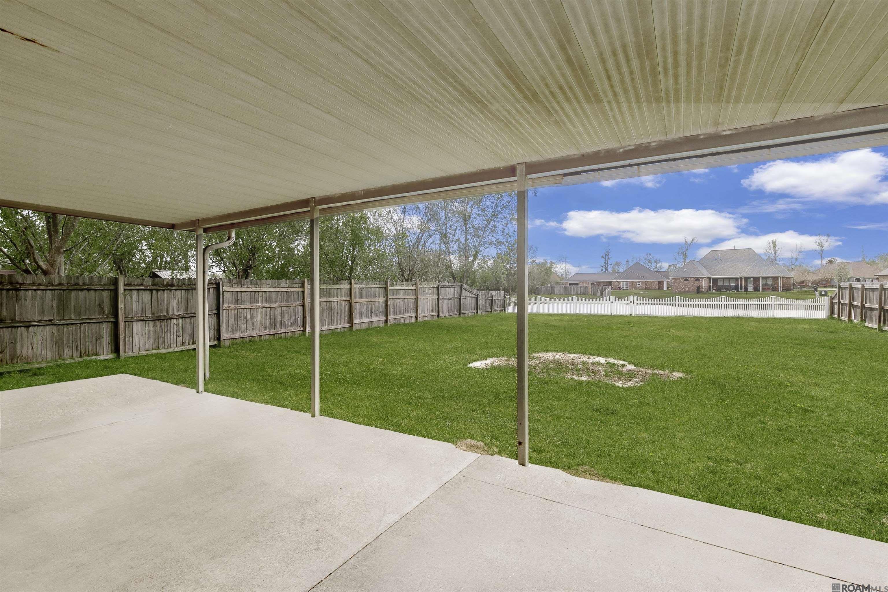 8822 Beauvoir Ave, Denham Springs, Louisiana image 23