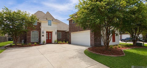 Homes For Rent - 9430 Magnolia Crossing Dr<br/> Greenwell Springs, LA 70739