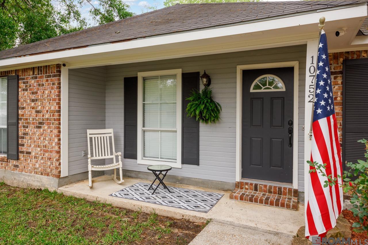 10752 Sugar Pine Dr, Greenwell Springs, Louisiana image 2