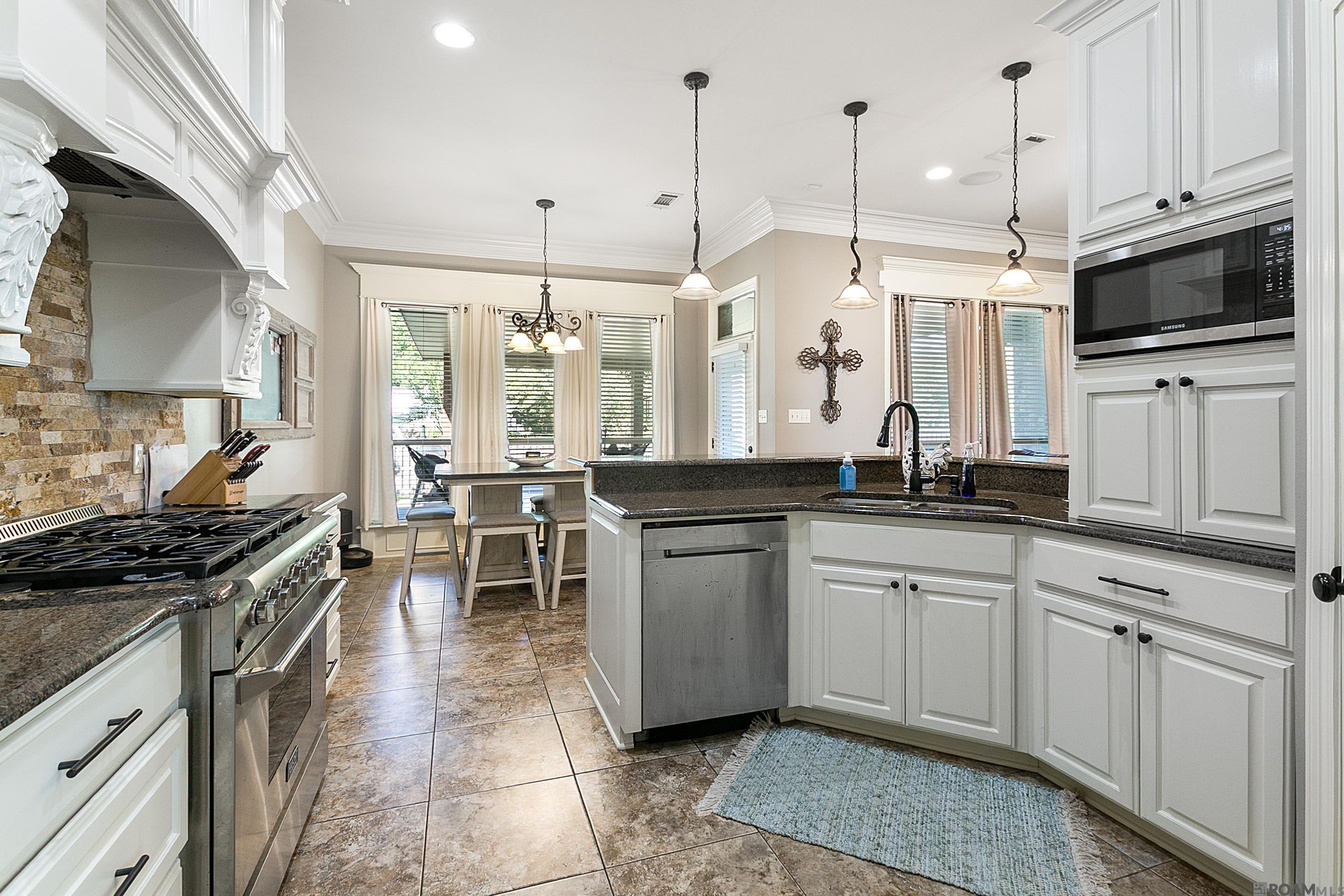 24929 Plantation Lake Ave, Denham Springs, Louisiana image 7