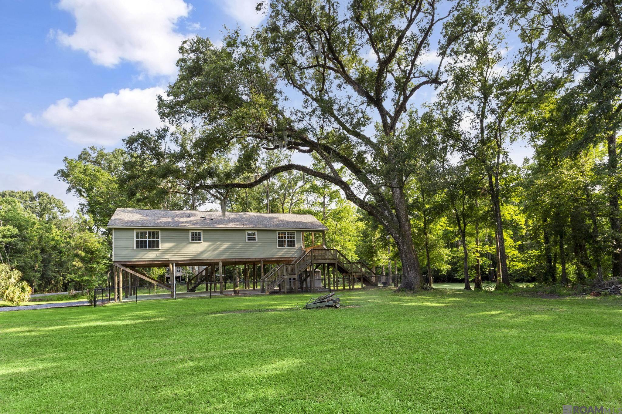 17397 Lake St, Prairieville, Louisiana image 2