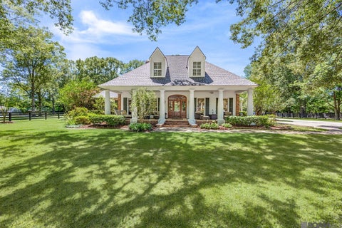 Homes For Sale - 19919 Tucker Rd<br/> Zachary, LA 70791