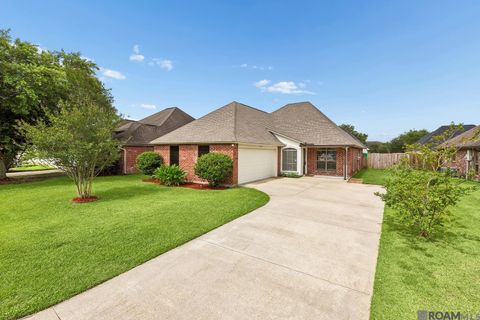 Homes For Sale - 12215 Spring Valley Dr<br/> Geismar, LA 70734
