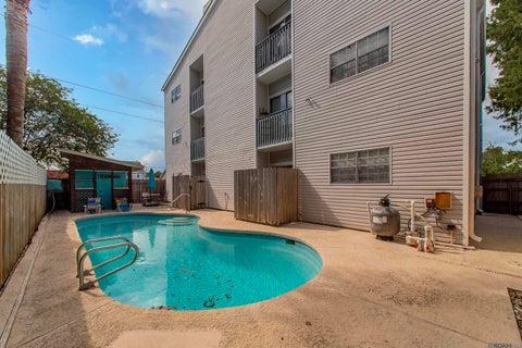 Condo For Sale - 2866 Steamship Circle #3A<br/> River Ridge, LA 70123