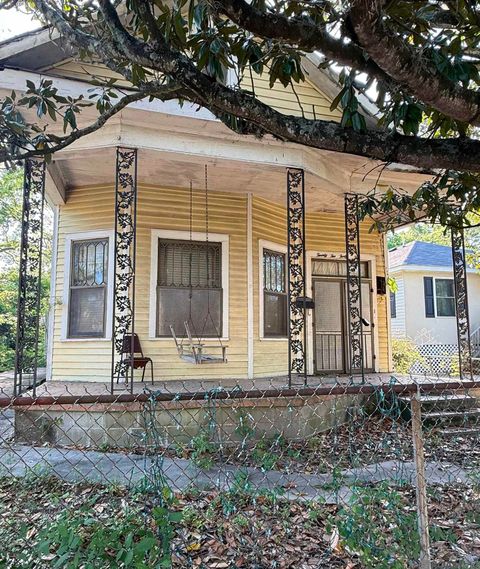 Homes For Sale - 2245 Thomas H Delpit Dr<br/> Baton Rouge, LA 70802