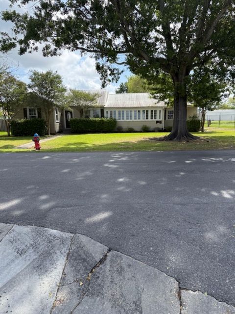 Homes For Sale - 603 Lafourche Drive<br/> Thibodaux, LA 70301