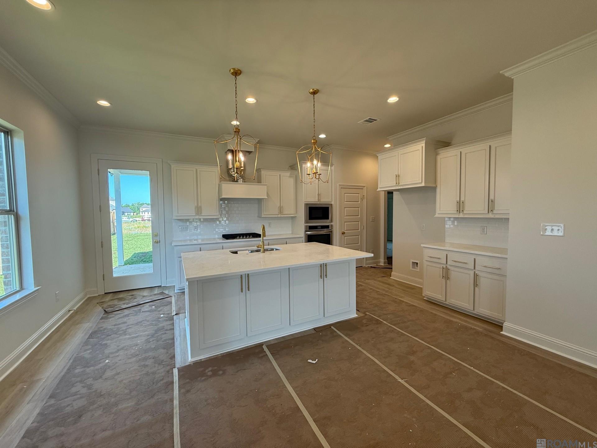 15195 Hazelwood Ct, Prairieville, Louisiana image 3