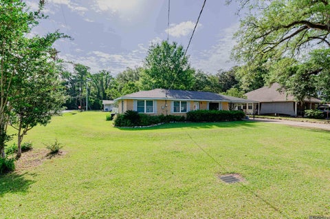 Homes For Sale - 930 N Janice Ave<br/> Gonzales, LA 70737